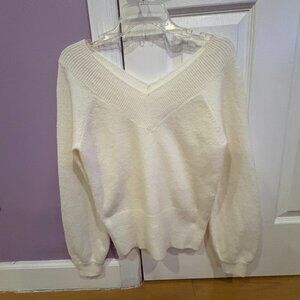 Nine West-Wide V-Neck/Off Shoulder X-Small White Soft Sweater-Like New